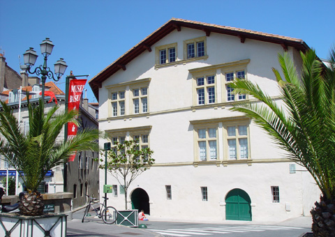 Baiona-ra Bisita Gidatua