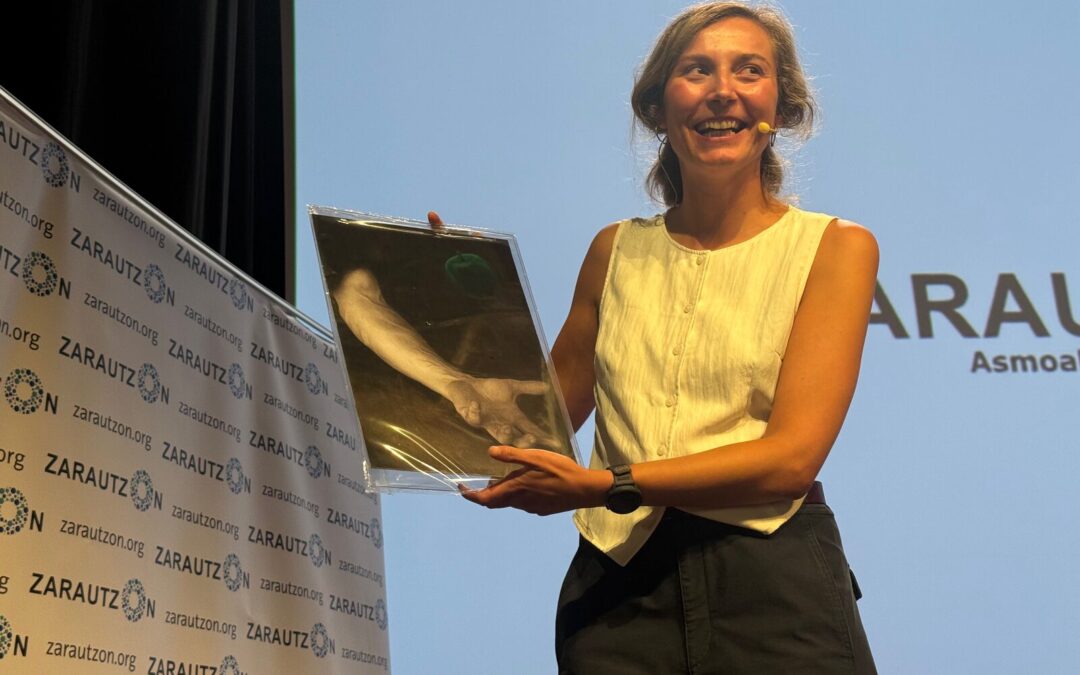 «Kontzientzia»: ZarautzOn-en oroigarria hizlarientzat