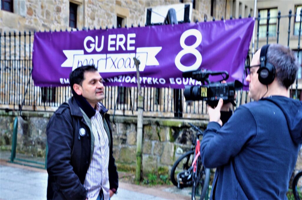 Charla «La guerra de Ucrania y la invasión rusa» con Asier Blas Mendoza, 7 de marzo de 2023 (6/10): Entrevista a Asier Blas