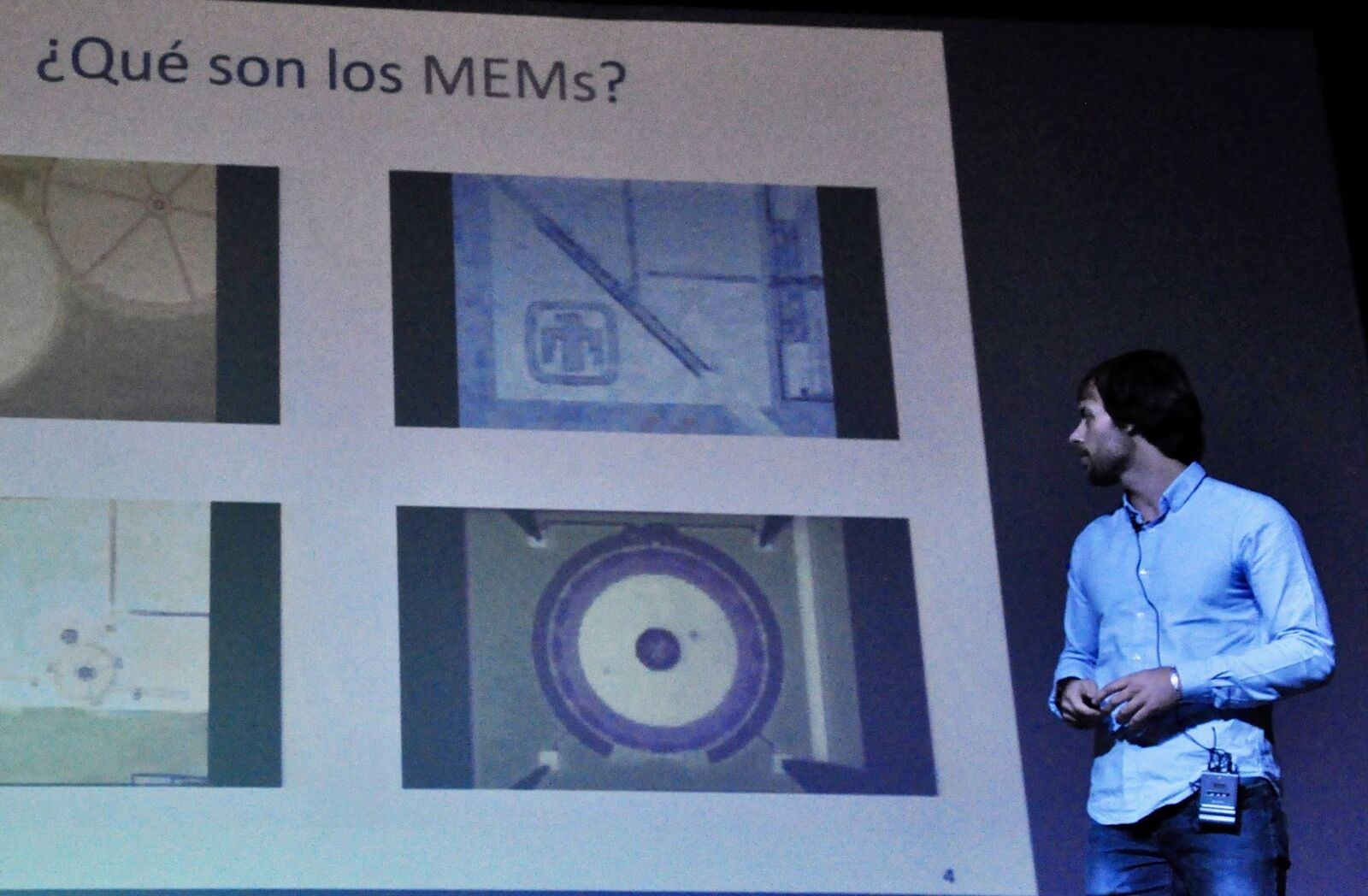Un ponente durante su presentación sobre sensores MEMS